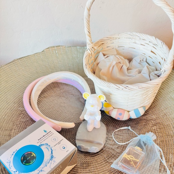 Easter baskets Yves Saint Laurent Dabber Girl’s Gift basket 6 pc set - Picture 2 of 8